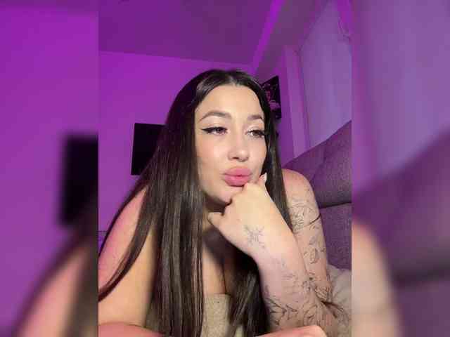 BettyBoom13 webcam