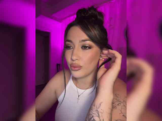 BettyBoom13 webcam