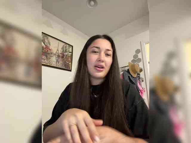 BettyBoom13 webcam