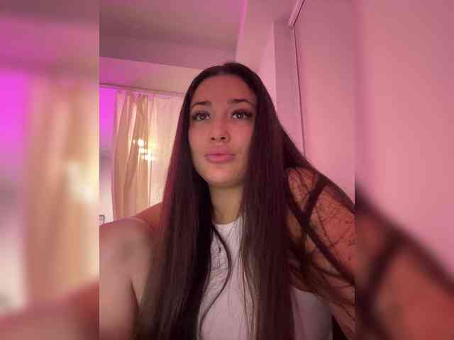 BettyBoom13 webcam