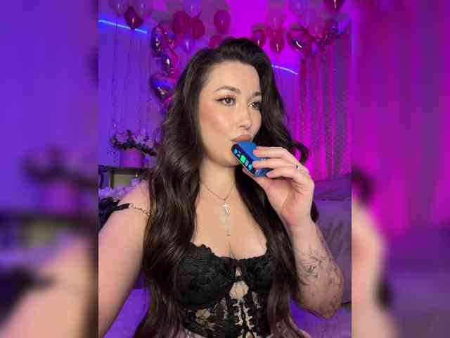 BettyBoom13 webcam
