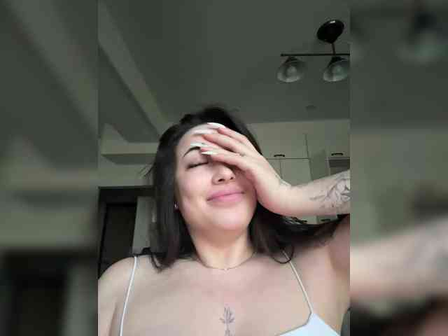 BettyBoom13 webcam
