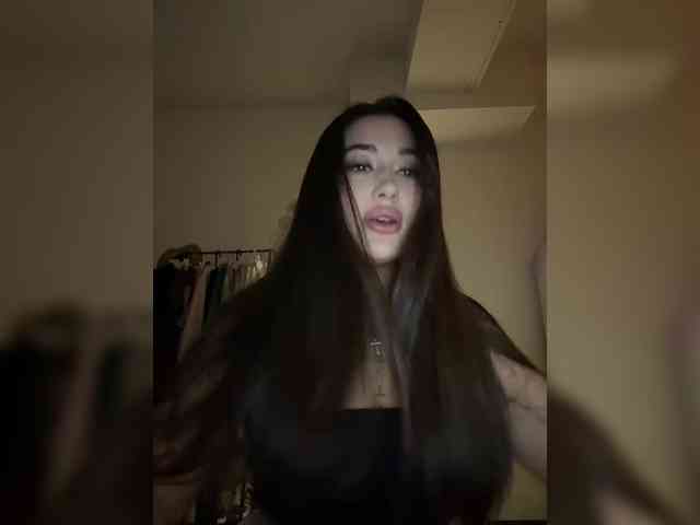 BettyBoom13 webcam