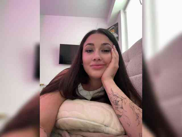 BettyBoom13 webcam