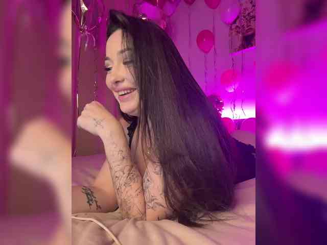BettyBoom13 webcam