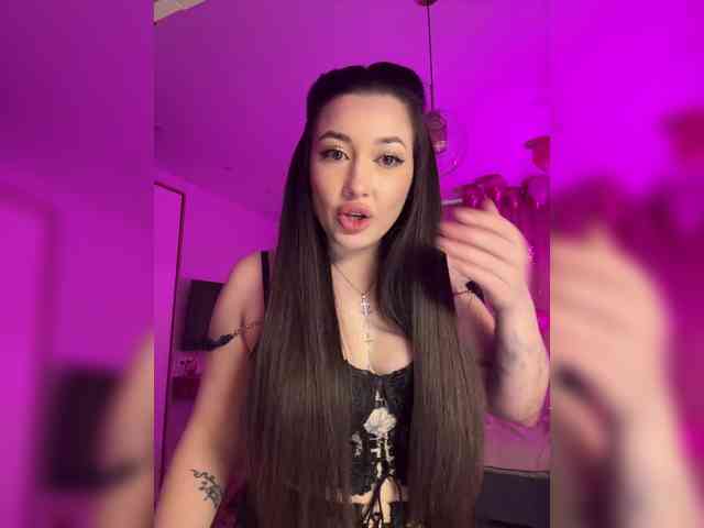 BettyBoom13 webcam