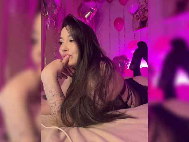 BettyBoom13 webcam
