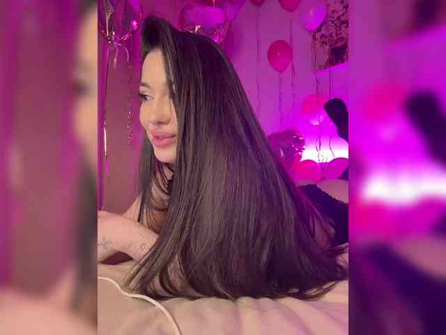 BettyBoom13 webcam