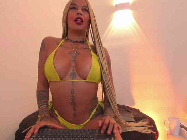 Kenyaaaa webcam