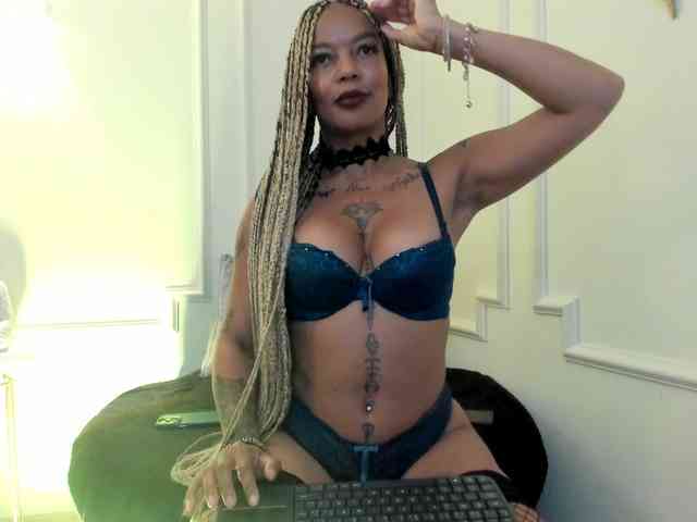 Kenyaaaa webcam