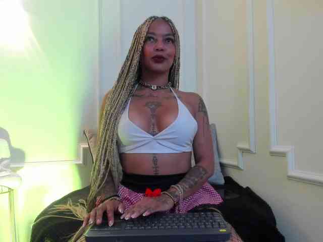 Kenyaaaa webcam