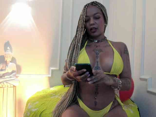 Kenyaaaa webcam