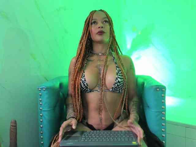 Kenyaaaa webcam