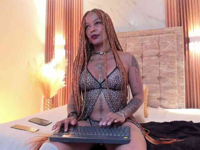 Kenyaaaa webcam