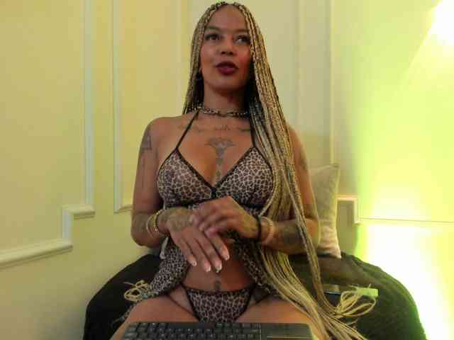 Kenyaaaa webcam