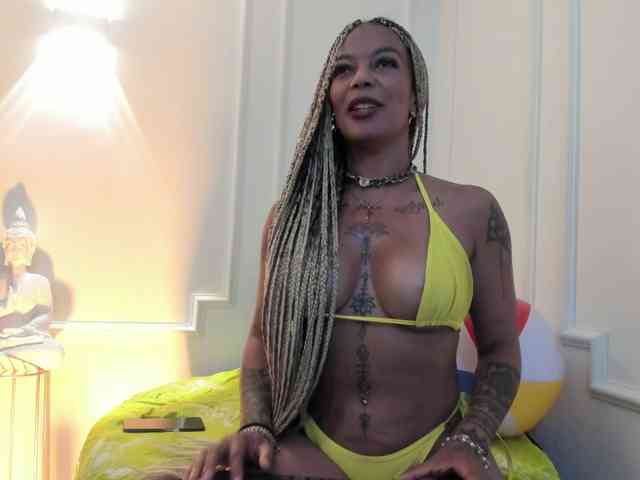 Kenyaaaa webcam