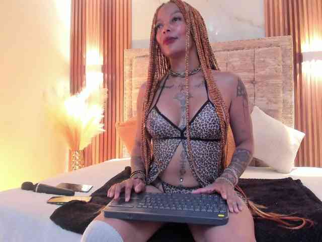 Kenyaaaa webcam