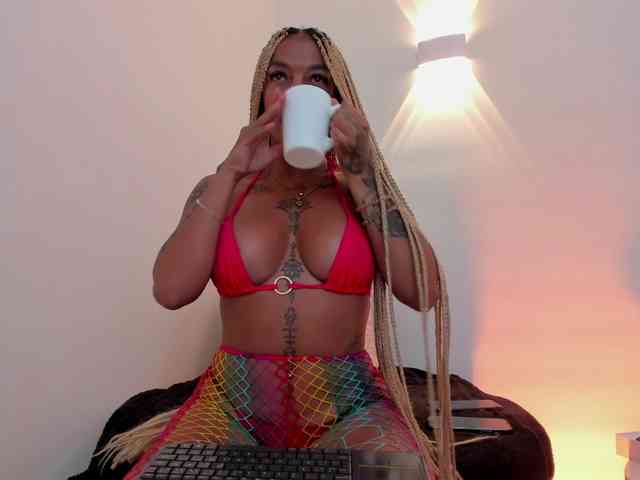 Kenyaaaa webcam
