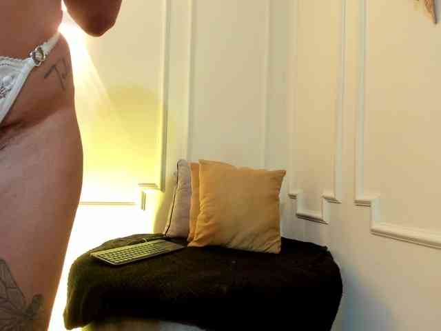 Kenyaaaa webcam