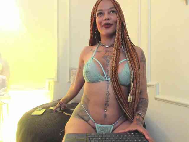 Kenyaaaa webcam