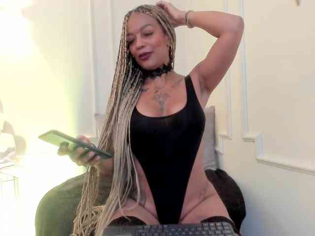 Kenyaaaa webcam