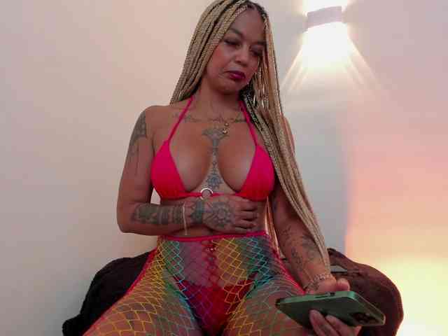 Kenyaaaa webcam