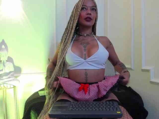 Kenyaaaa webcam