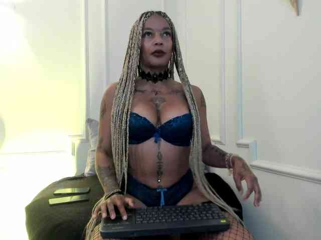 Kenyaaaa webcam