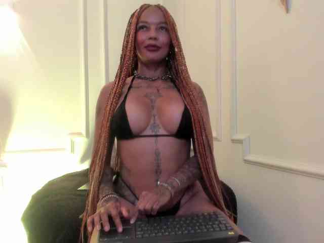 Kenyaaaa webcam