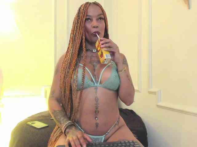 Kenyaaaa webcam
