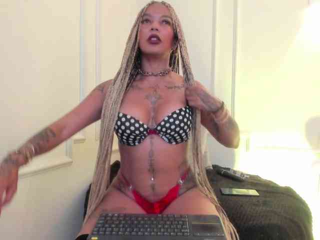 Kenyaaaa webcam