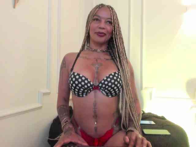 Kenyaaaa webcam