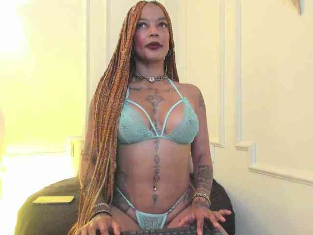 Kenyaaaa webcam