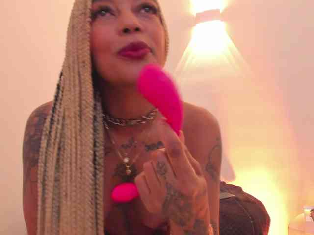 Kenyaaaa webcam