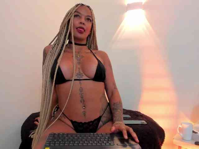 Kenyaaaa webcam