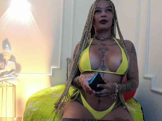 Kenyaaaa webcam