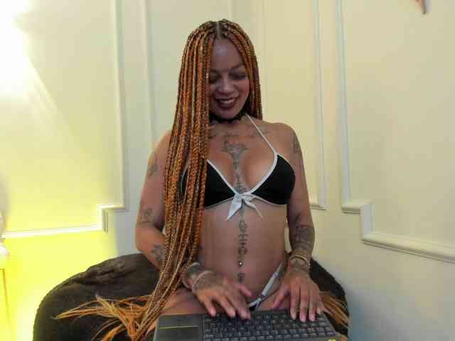 Kenyaaaa webcam