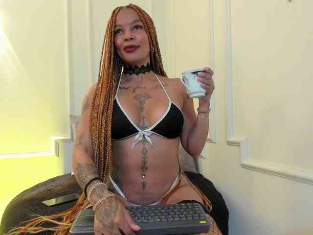 Kenyaaaa webcam