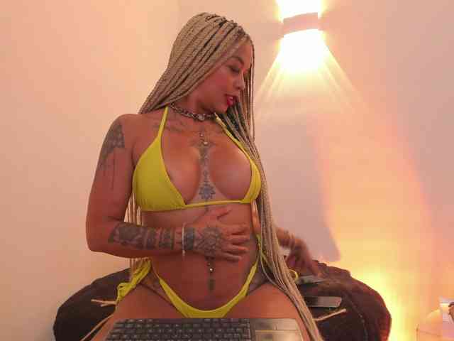 Kenyaaaa webcam