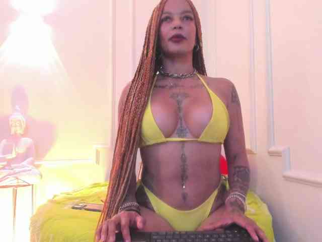 Kenyaaaa webcam