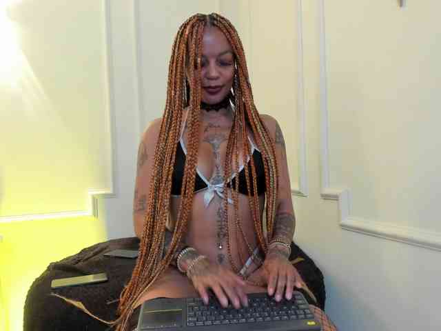 Kenyaaaa webcam
