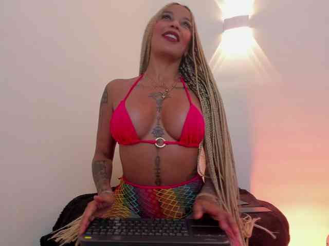 Kenyaaaa webcam