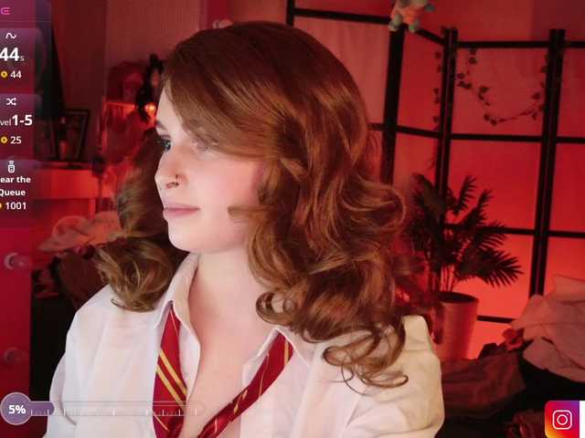 LilithSlut's BongaCams show and profile