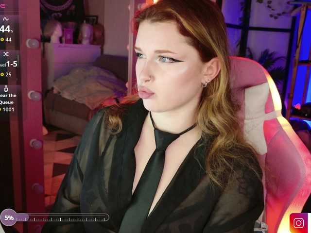 LilithSlut's BongaCams show and profile