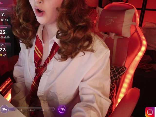 LilithSlut's BongaCams show and profile