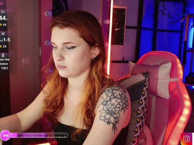 LilithSlut's BongaCams show and profile