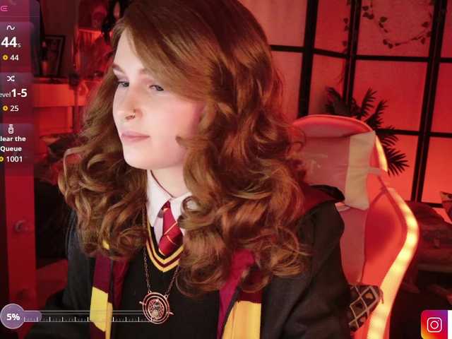 LilithSlut's BongaCams show and profile