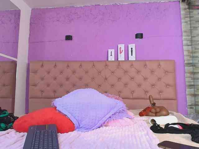LiiaBlossom webcam