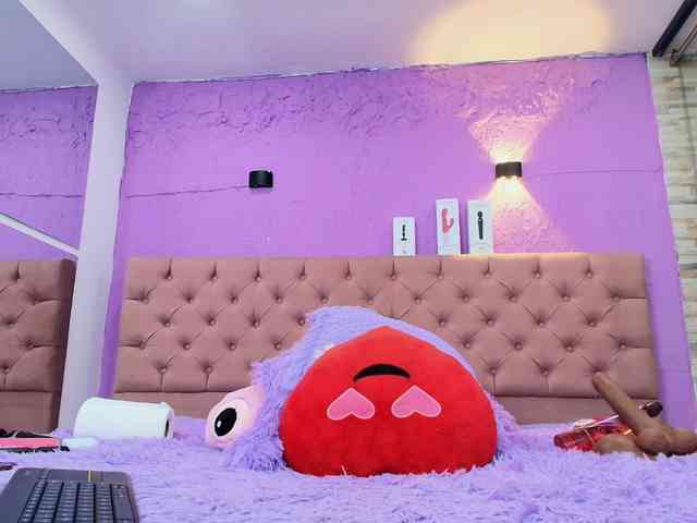 LiiaBlossom webcam