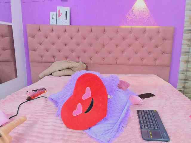 LiiaBlossom webcam
